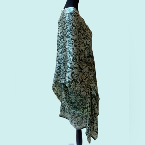 Maggie Coulombe beautiful dress - Picture 4 of 5